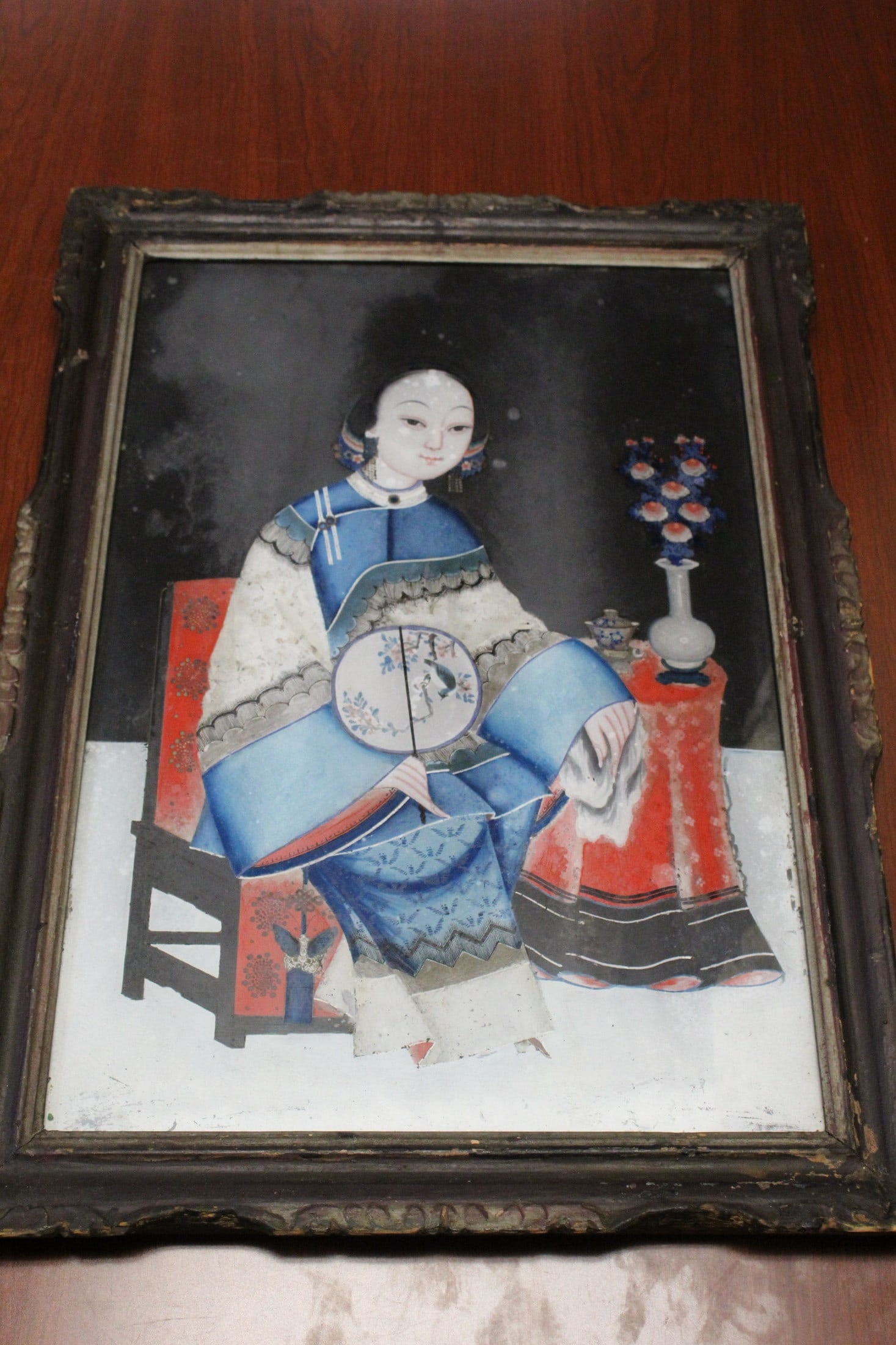 Chinse Export Reverse Glass Painting of a Lady: Chinse Export Reverse Glass Painting of a Lady. 22.75x15.25". Frame 27x20". 19th C.