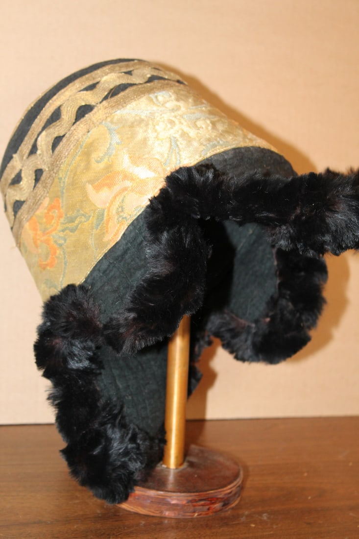 Vintage Central Asian Hat: Vintage Central Asian Hat. H 10.5".
