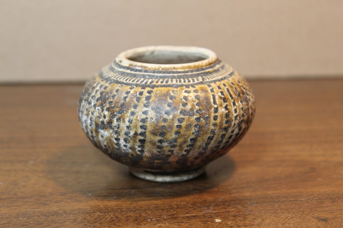 Antique Sawankhalok Brown Glazed Pottery Jarlet: Antique Sawankhalok Brown Glazed Pottery Jarlet. Diam 3". As Is.
