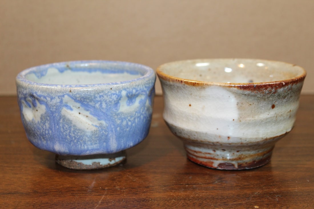 Two Japanese Glazed Pottery Tea Bowls (1 of 9)