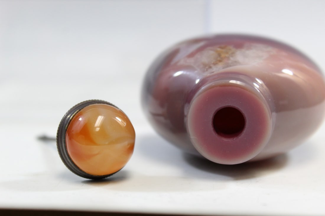 Chinese Agate Snuff Bottle - 6
