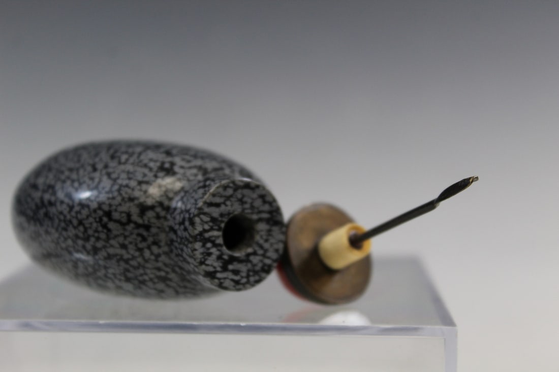 Chinese Stone Snuff Bottle - 4