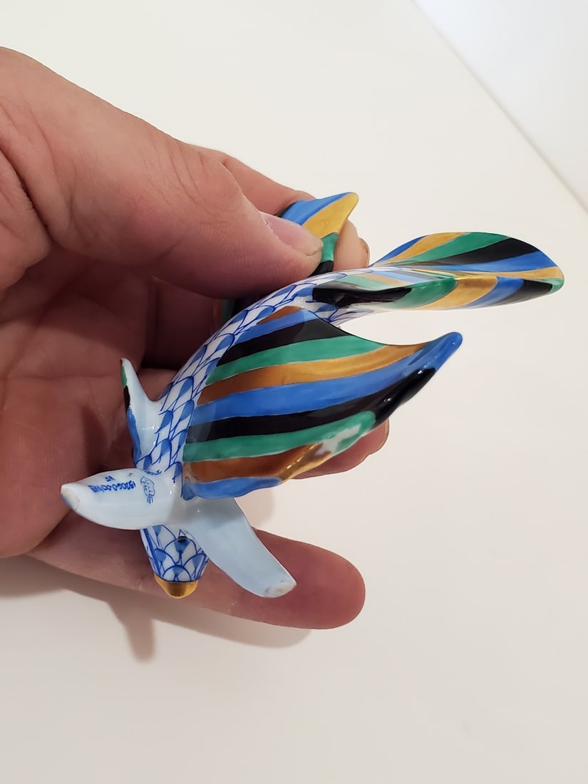 Herend Porcelain Figurine of Blue Fish - 6