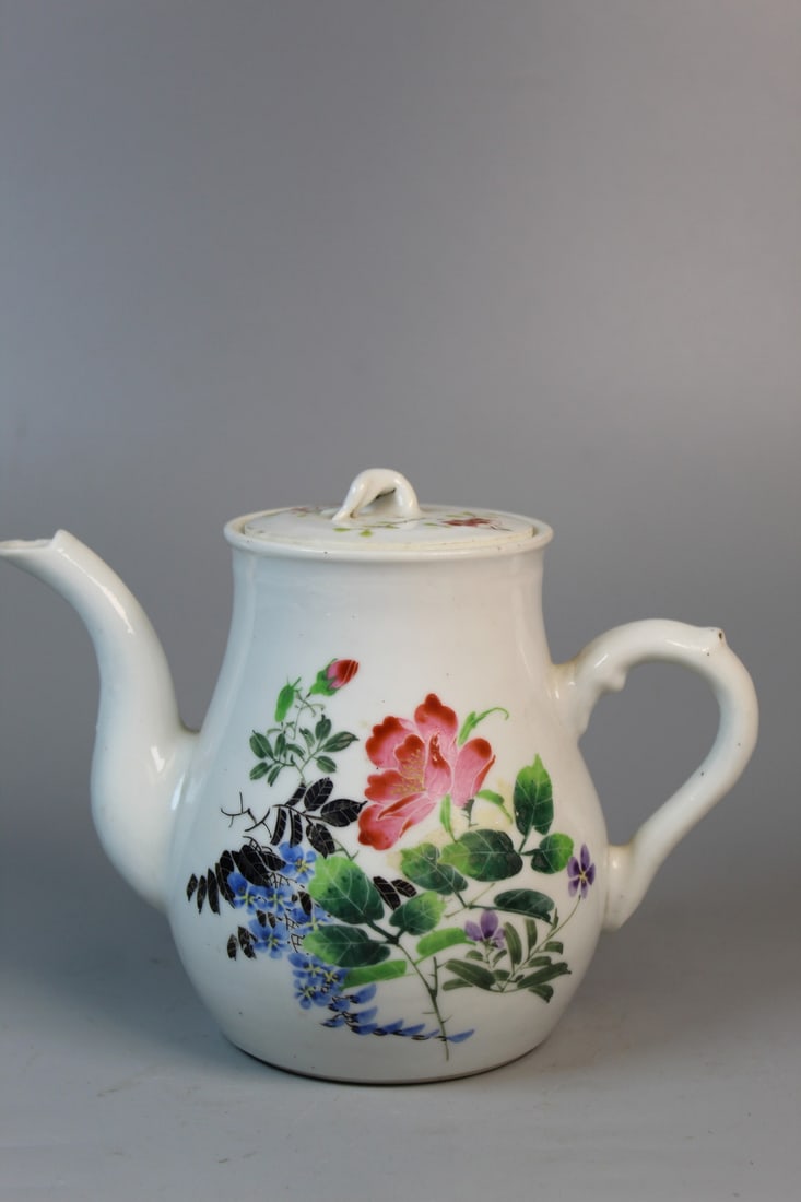 Chinese Famille Rose Porcelain Teapot: Chinese Famille Rose Porcelain Teapot. L 7". H 5.25".