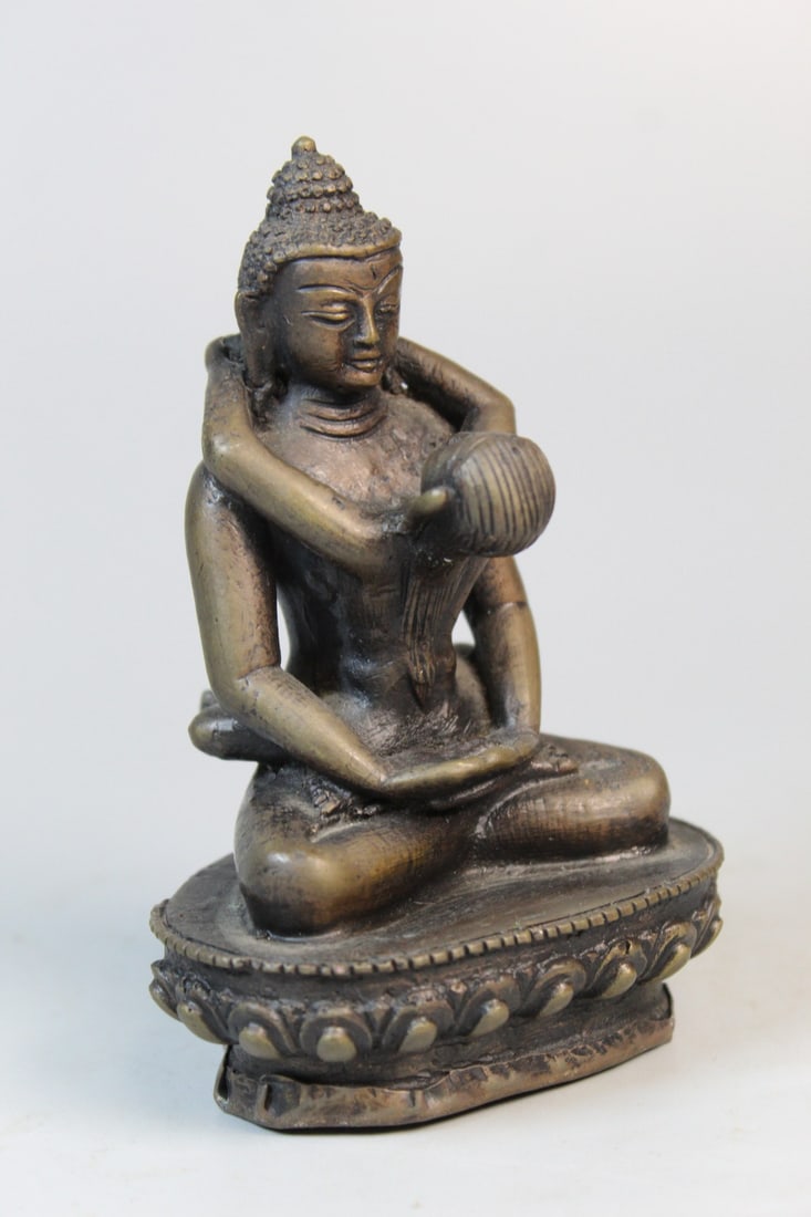 Tibetan Metal Buddha Statue: Tibetan Metal Buddha Statue. H 4.5".