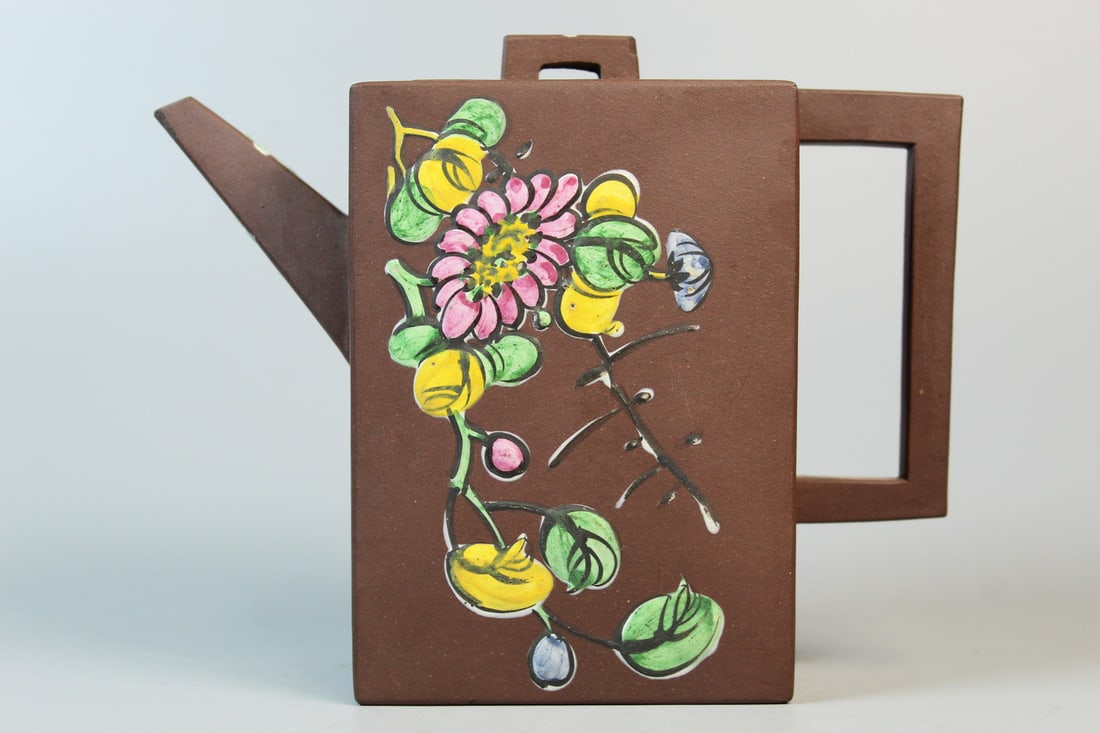 Chinese Yixing Teapot (1 of 9)