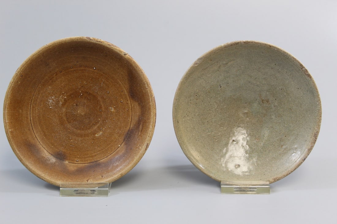 Two Chinese Glazed Pottery Bowls (1 of 9)