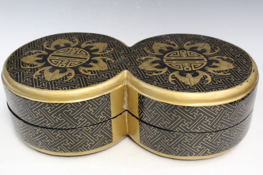 Chinese Lacquered Box (1 of 5)