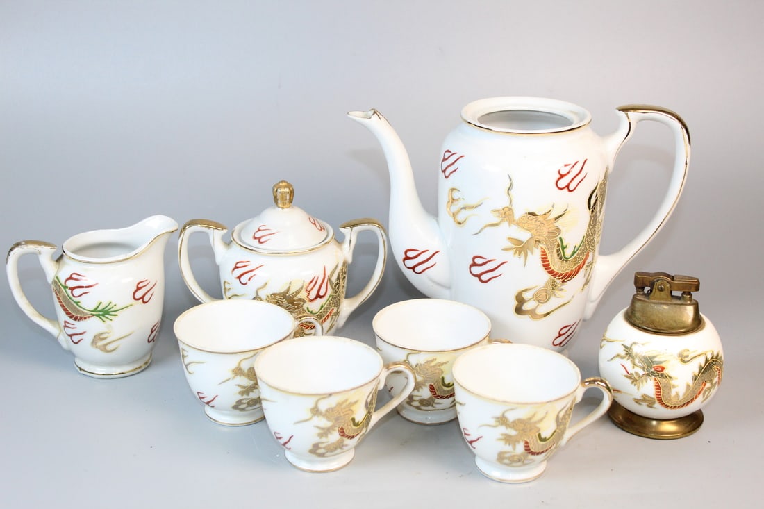 Japanese Kutani Porcelain Tea Set: Japanese Kutani Porcelain Tea Set. Teapot H 6". L 7.75". As Is.