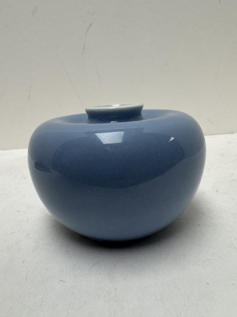 Chinese Clare de Lune Glaze Porcelain Apple Jar, with Qing Dynasty Kangxi Mark.: Chinese Clare de Lune Glaze Porcelain Apple Jar, with Qing Dynasty Kangxi Mark. Diam 4" Height 3"