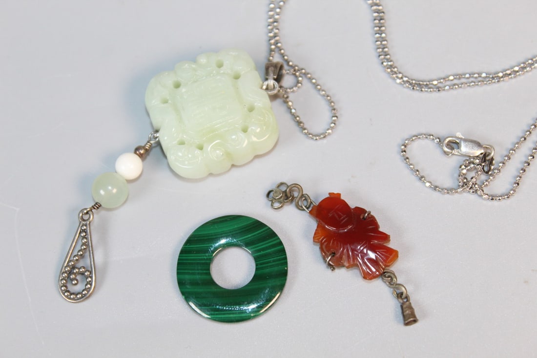 Chines Carved Jade Pendant Silver Necklace and Two Pendants (1 of 4)