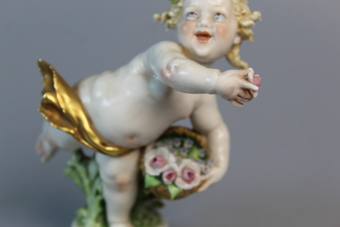 Capodimonte Cherub Figurine - 3