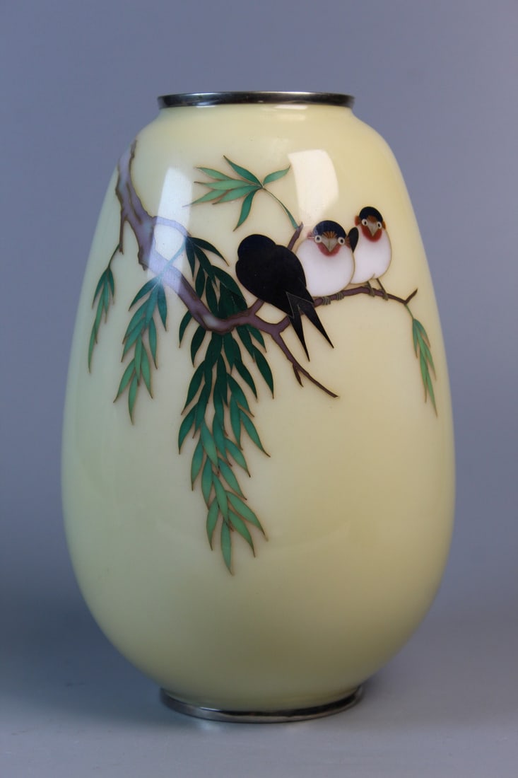 Japanese Ando Cloisonne Vase: Japanese Ando Cloisonne Vase. H 7.5".