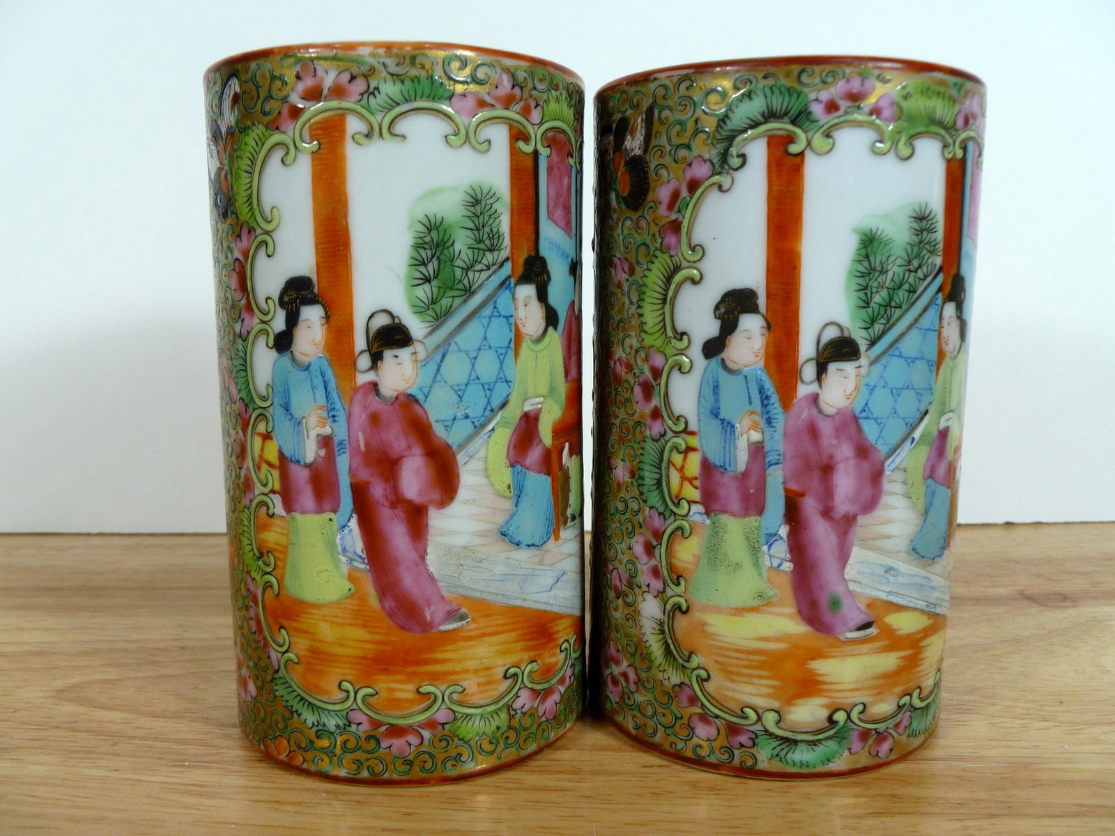 Pair of Chinese Rose Medallion Porcelain Brush Pots: Pair of Chinese Rose Medallion Porcelain Brush Pots. H 4.5". Diam 2.75".
