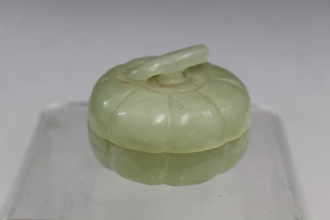 Chinese Celadon Jade Box (1 of 4)