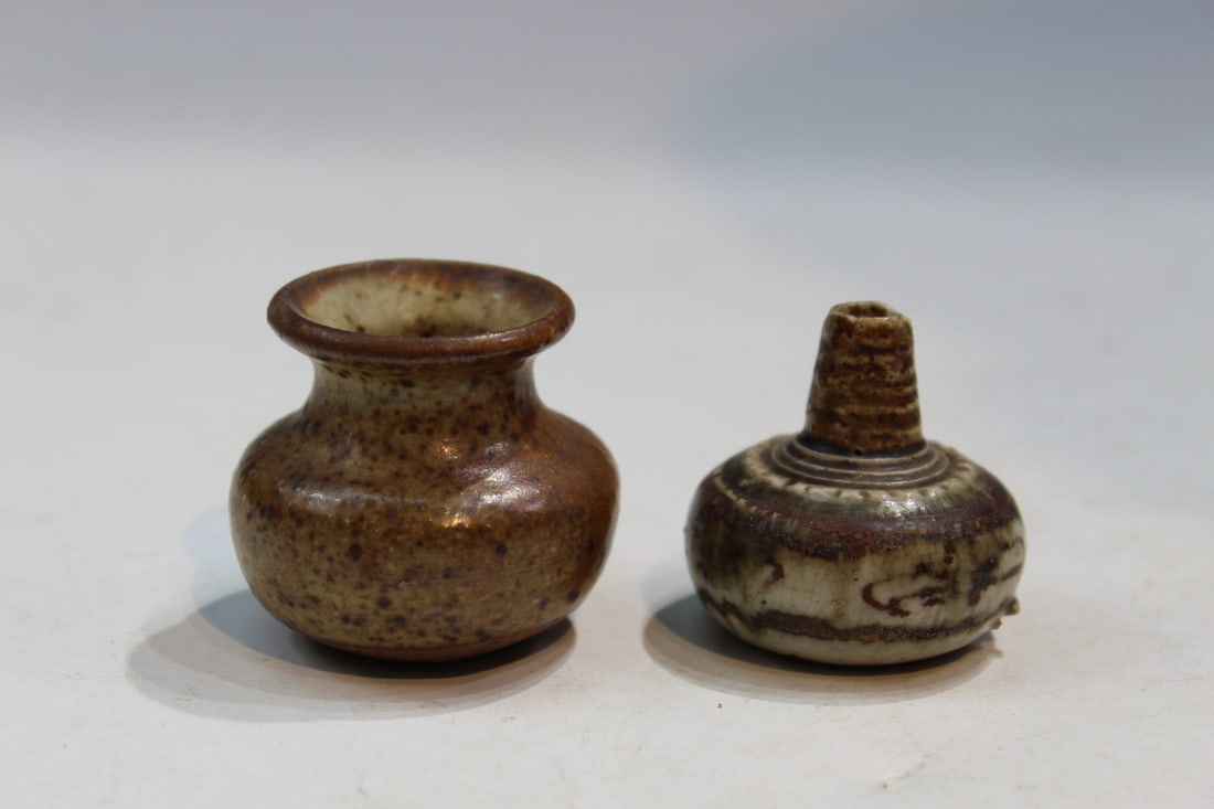 Two Small Pottery Items (1 of 8)