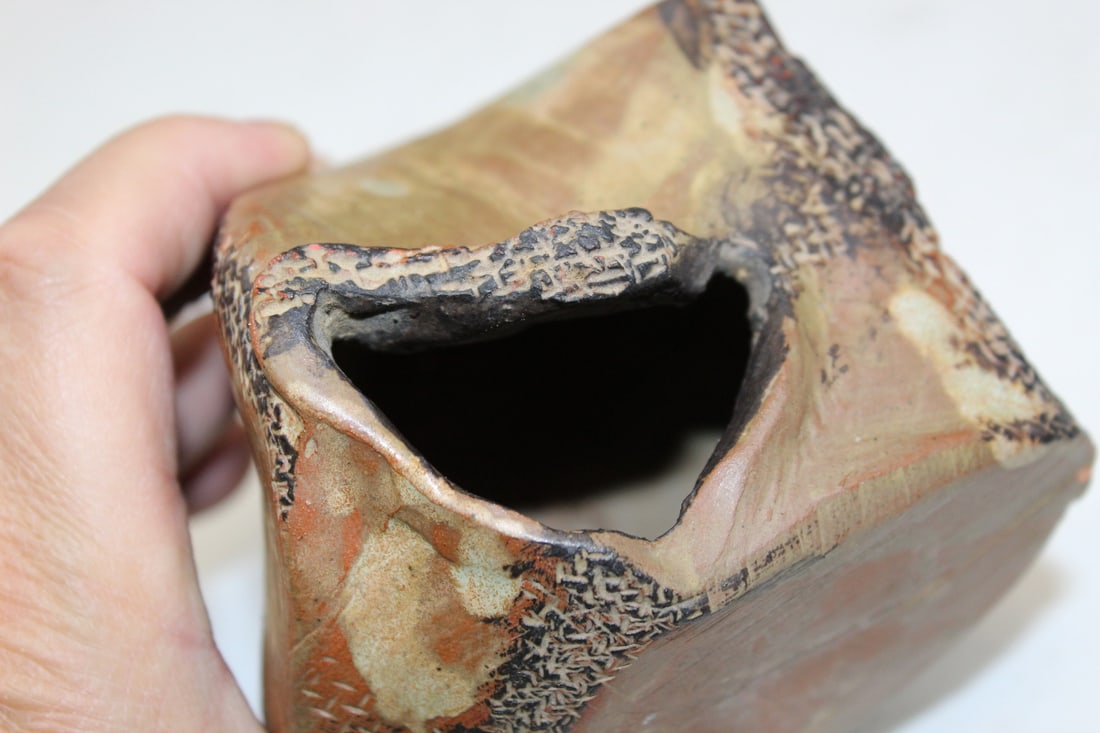 Art Pottery Vase, Signed. - 5