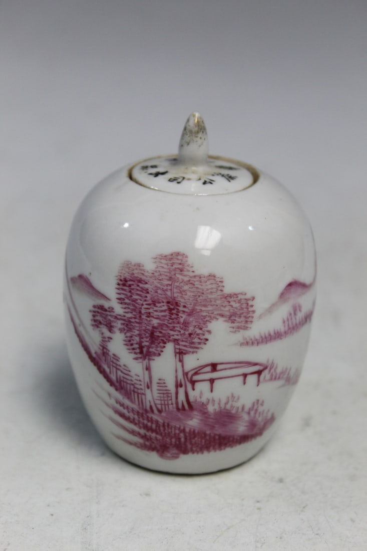 Chinese Porcelain Tea Caddy: Chinese Porcelain Tea Caddy. H 9.5 cm, As Is.