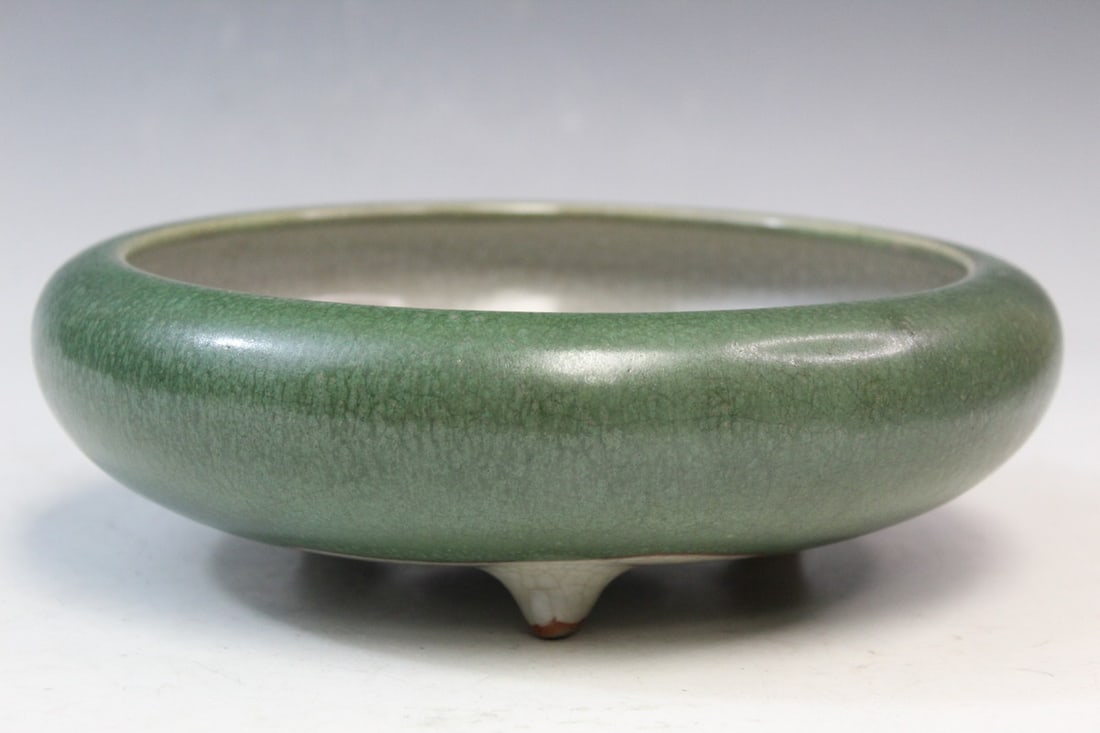 Chinese Green Glazed Porcelain Brush Washer: Chinese Green Glazed Porcelain Brush Washer. Diam 24 cm