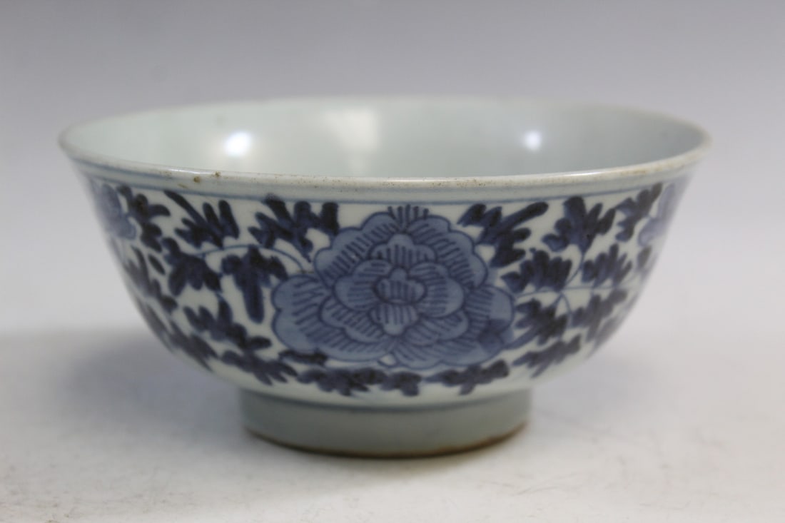 Chinese Blue and White Porcelain Bowl (1 of 6)
