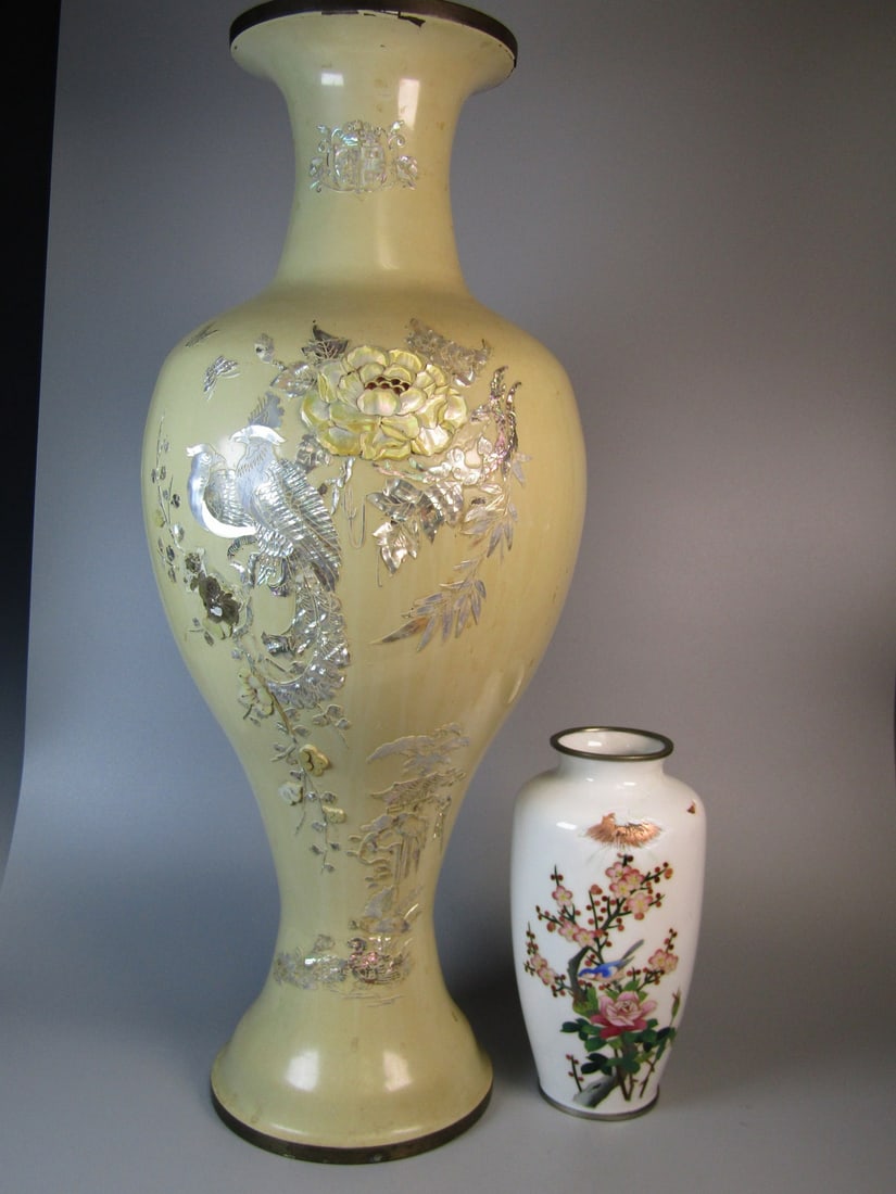 Two Japanese Vases As Is. (1 of 6)