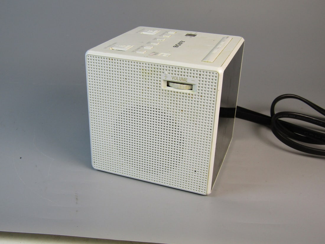 SONY Radio Clock - 3