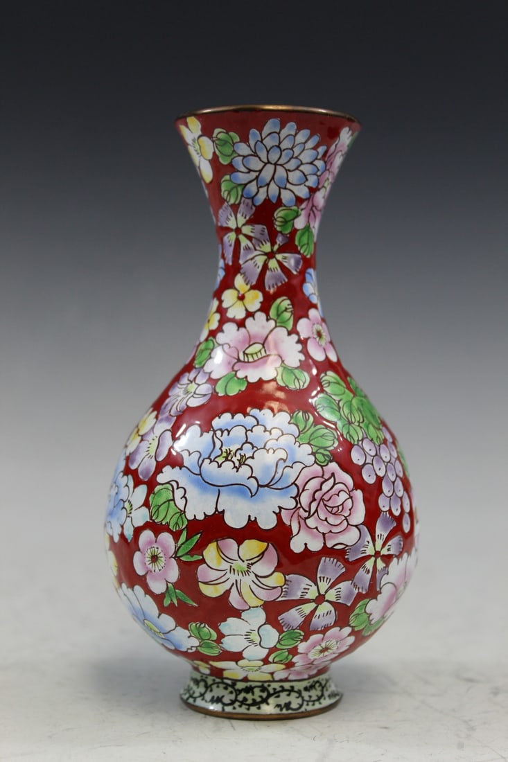 Chinese Enameled Vase: Chinese Enameled Vase. H 6". As Is.