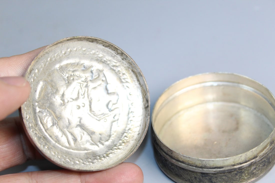 A Silver Box - 5