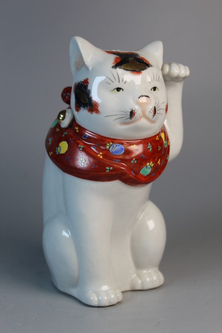 Japanese Kutani Porcelain Cat Figure: Japanese Kutani Porcelain Cat Figure. H 7".