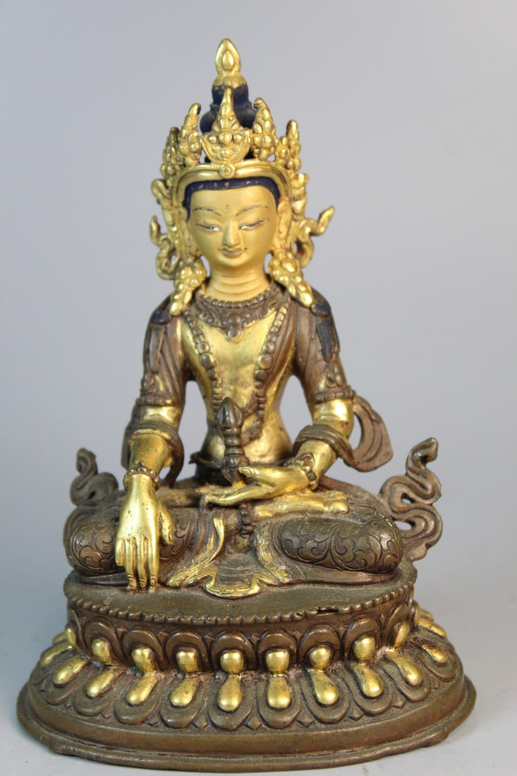 Tibetan Gilt Bronze Buddha Statue (1 of 8)