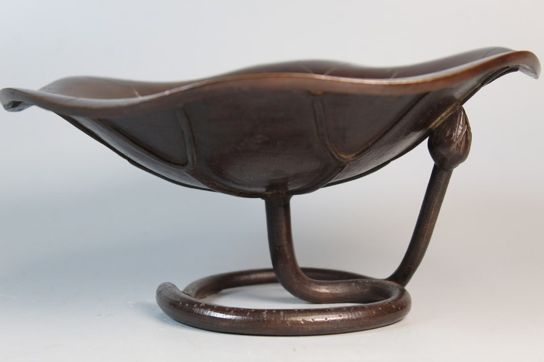 Japanese Bronze Lotus Leaf Bowl: Japanese Bronze Lotus Leaf Bowl. Diam 8.5". H 4".
