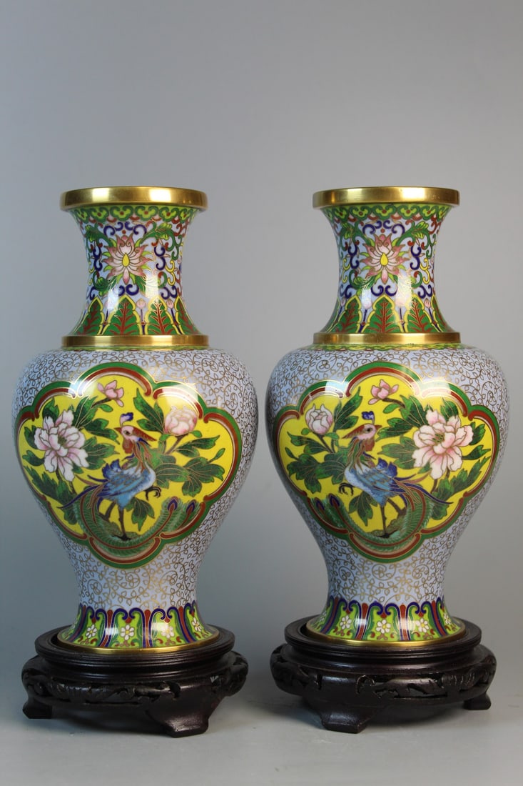 Pair of Chinese Cloisonne Vases (1 of 7)