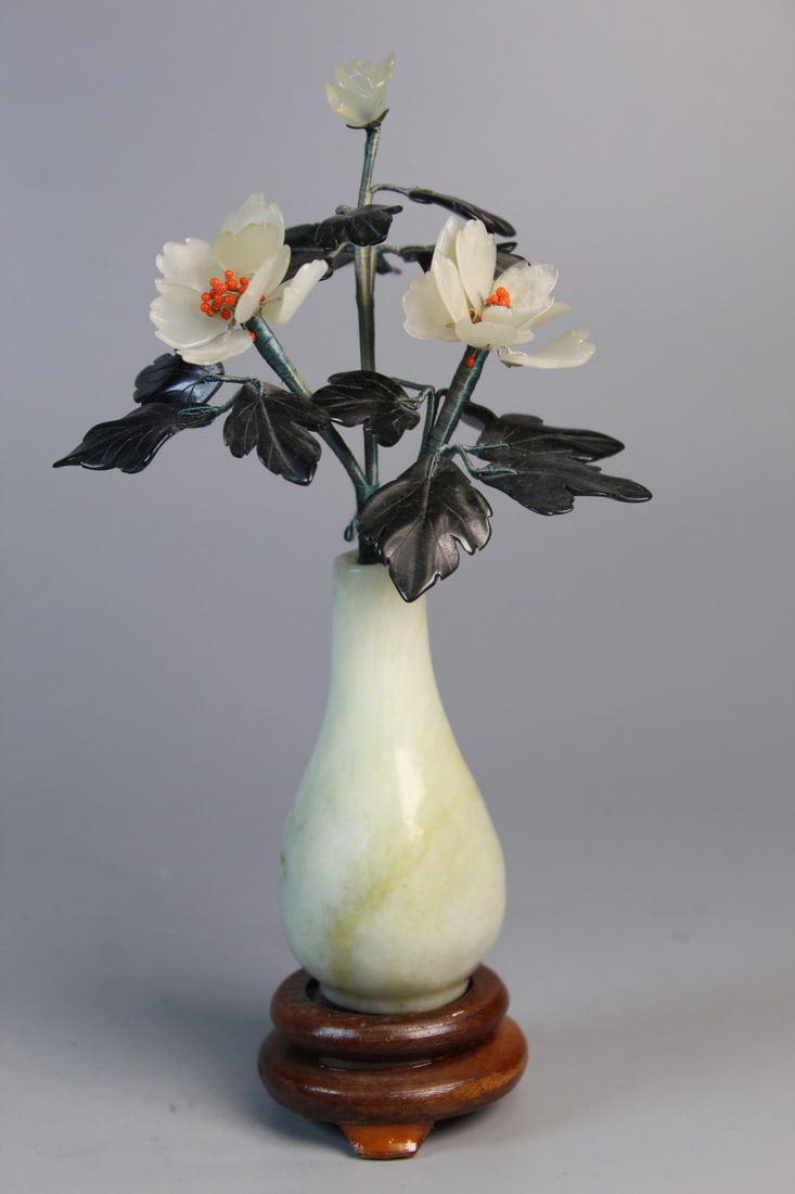 Chinese Jade Vase and Flowers: Chinese Jade Vase and Flowers. Total H 8".