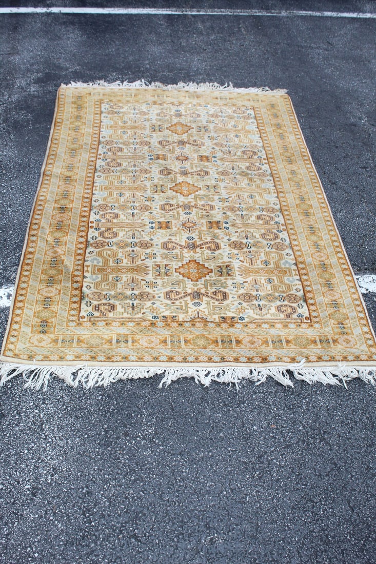 Oriental Wool Rug (1 of 8)