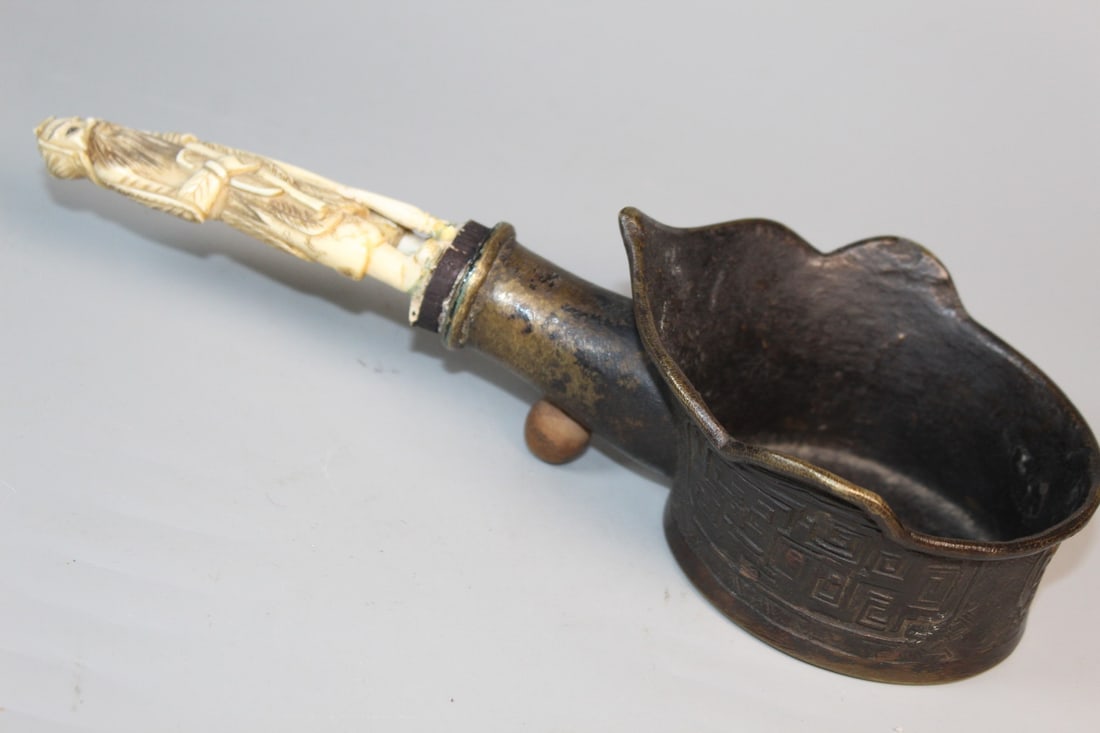 Chinese Antique Bronze Iron: Chinese Antique Bronze Iron. L 10".
