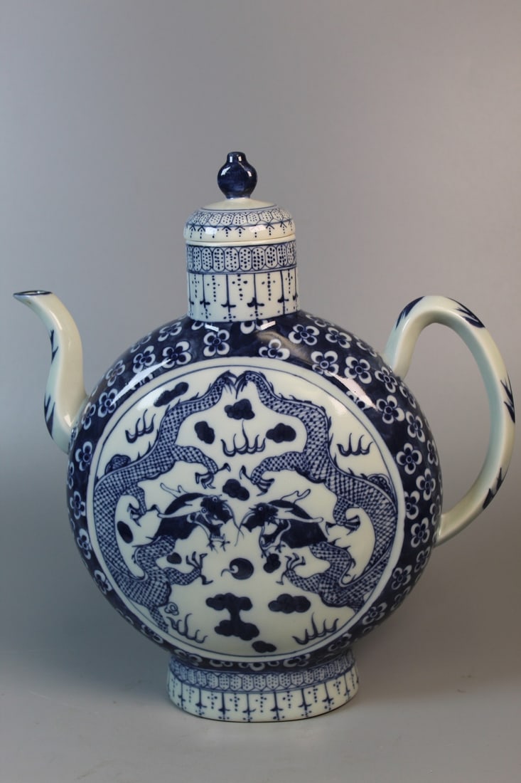Chinese Blue and White Porcelain Teapot (1 of 9)