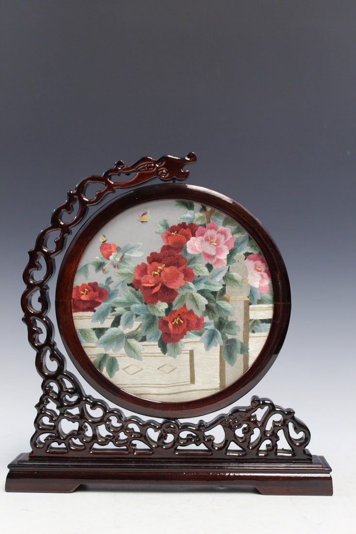 Chinese Double-side Needle Work Table Screen (1 of 7)