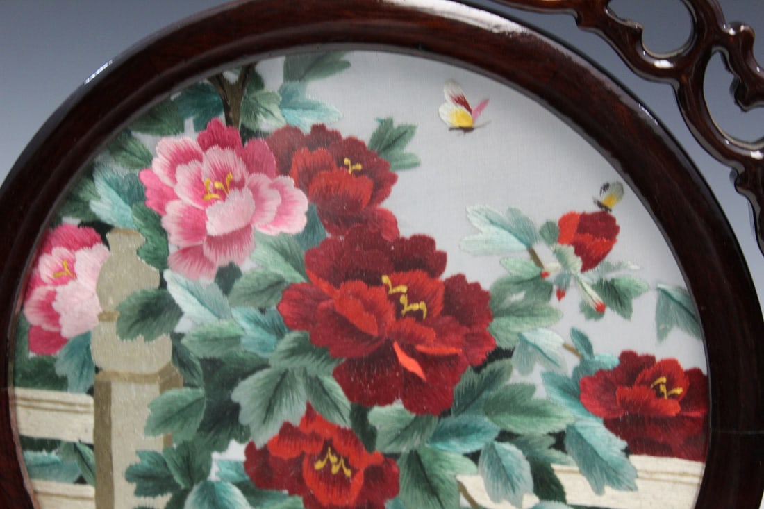Chinese Double-side Needle Work Table Screen - 4