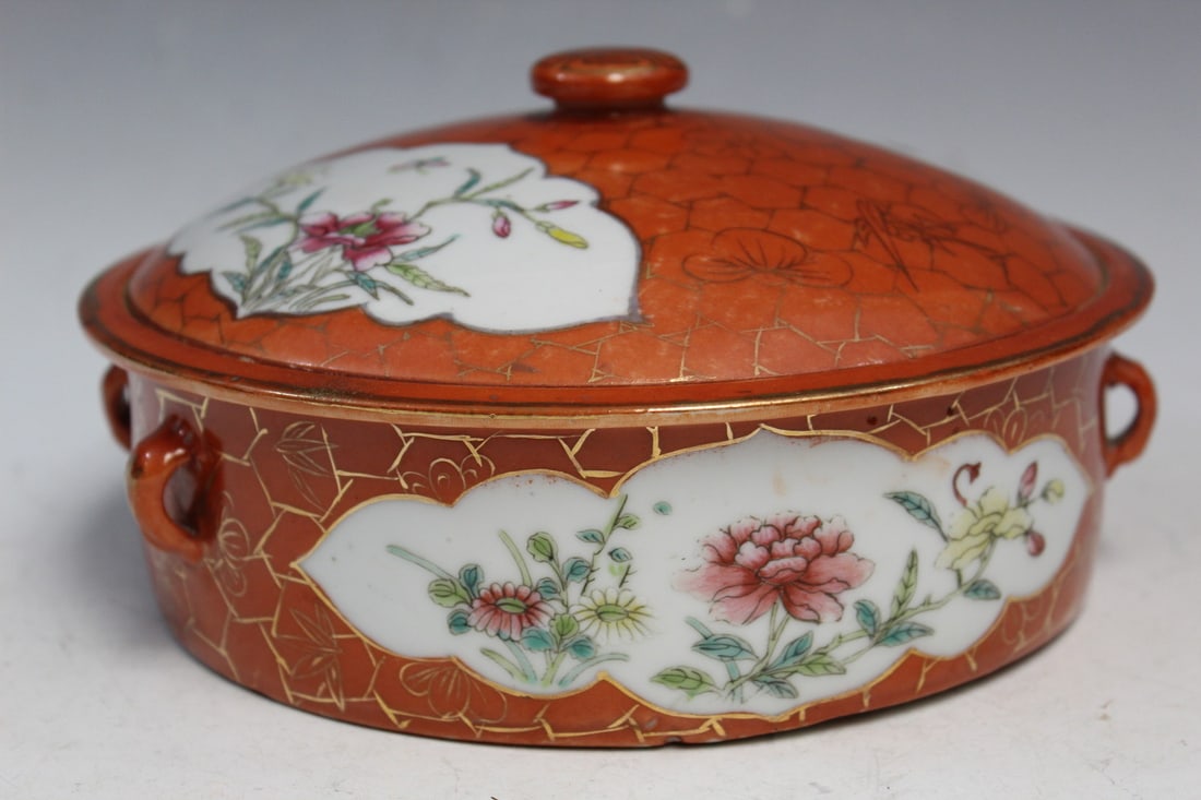 Chinese Famille Rose Covered Bowl: Chinese Famille Rose Covered Bowl. Diam 8".