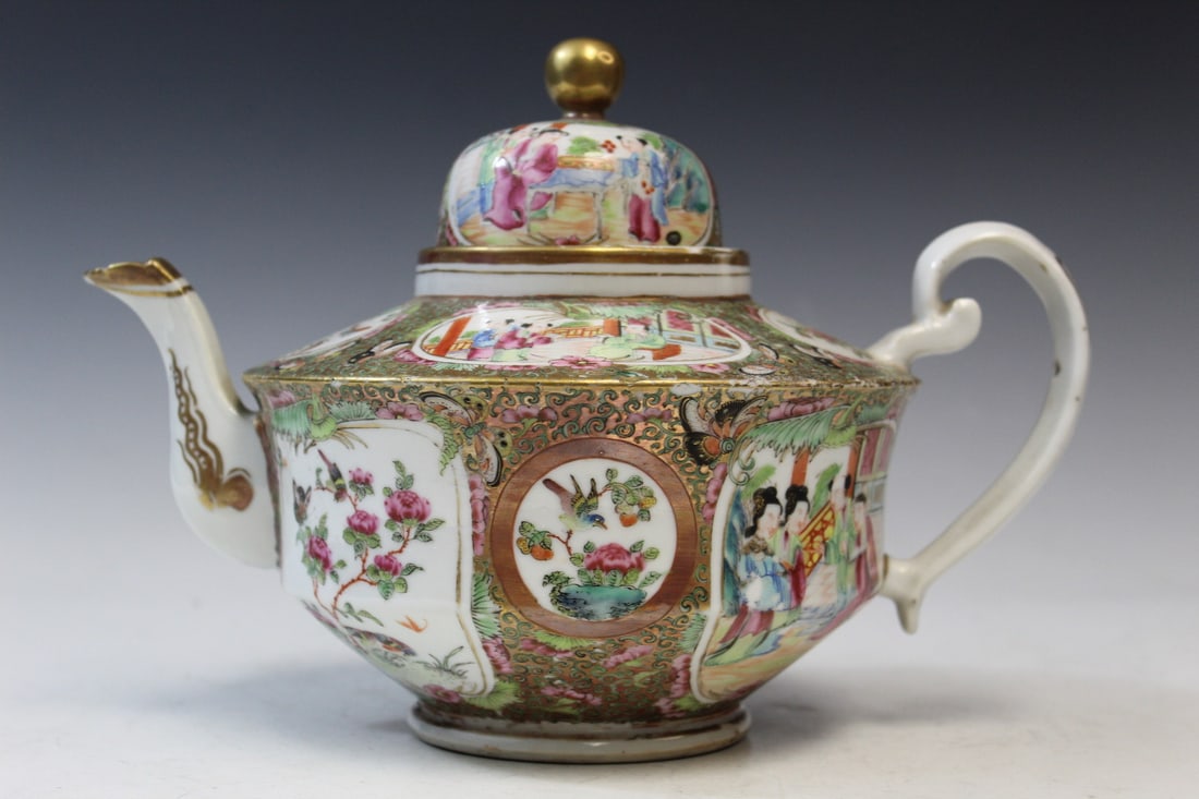 Chinese Rose Medallion Porcelain Teapot (1 of 9)