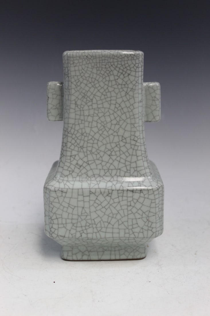 Chinese Crackle Glaze Yixing Ware Vase (1 of 4)