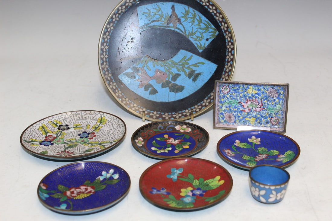 Group of Chinese and Japanese Cloisonne Dishes (1 of 8)