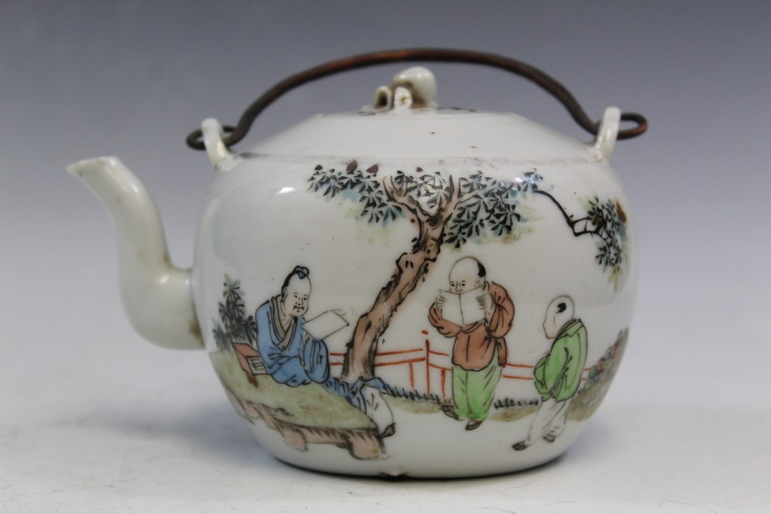Chinese Famille Rose Porcelain Teapot: Chinese Famille Rose Porcelain Teapot. L 5.5". H 3.5".