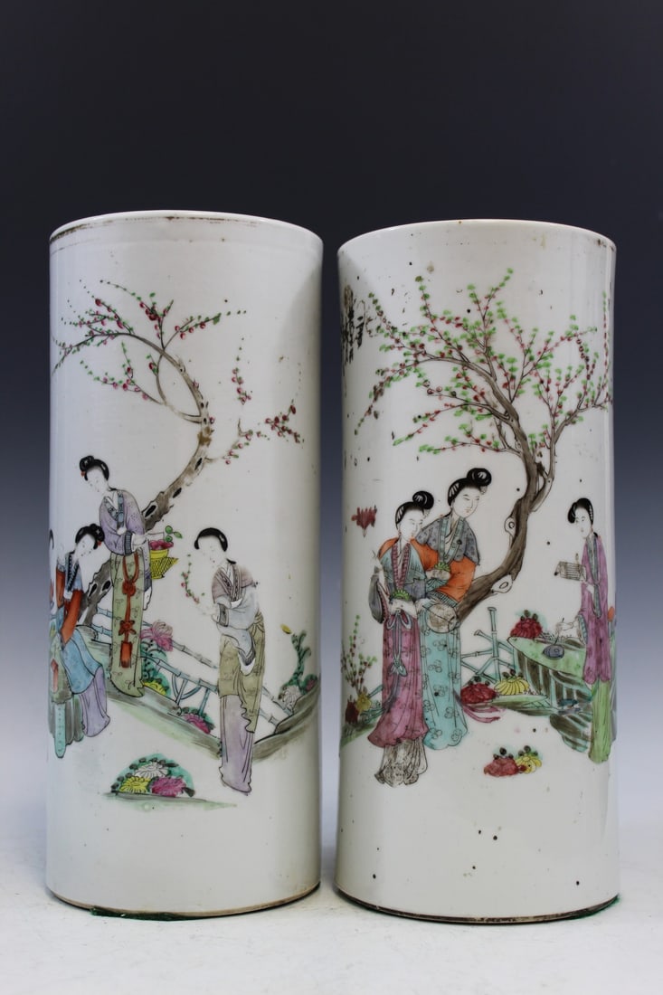 Two Chinese Famille Rose Porcelain Hat Vases (1 of 5)