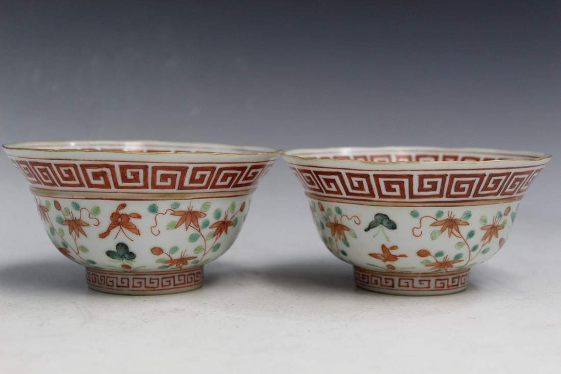 Pair of Chinese Famille Rose Porcelain Bowls (1 of 6)