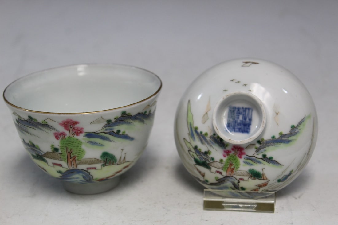Chinese famille rose porcelain tea cup, Qianlong mark: Chinese famille rose porcelain tea cup, Qianlong mark. Diam 3.5".