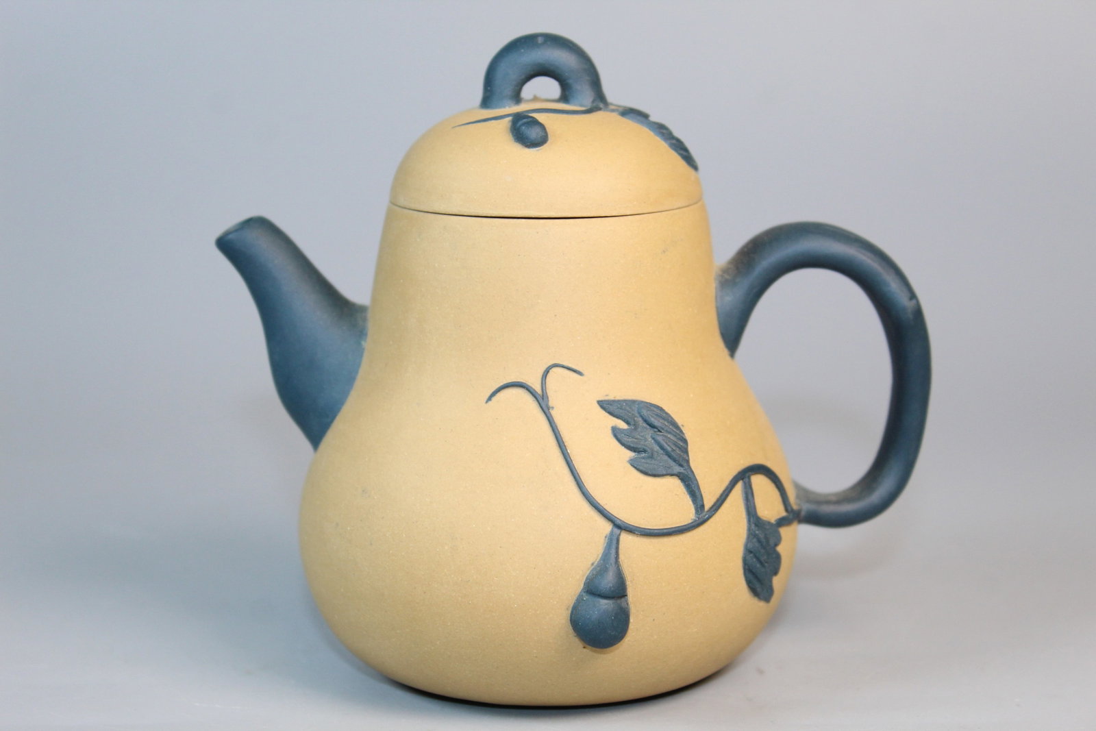 Chinese Yixing Teapot (1 of 9)