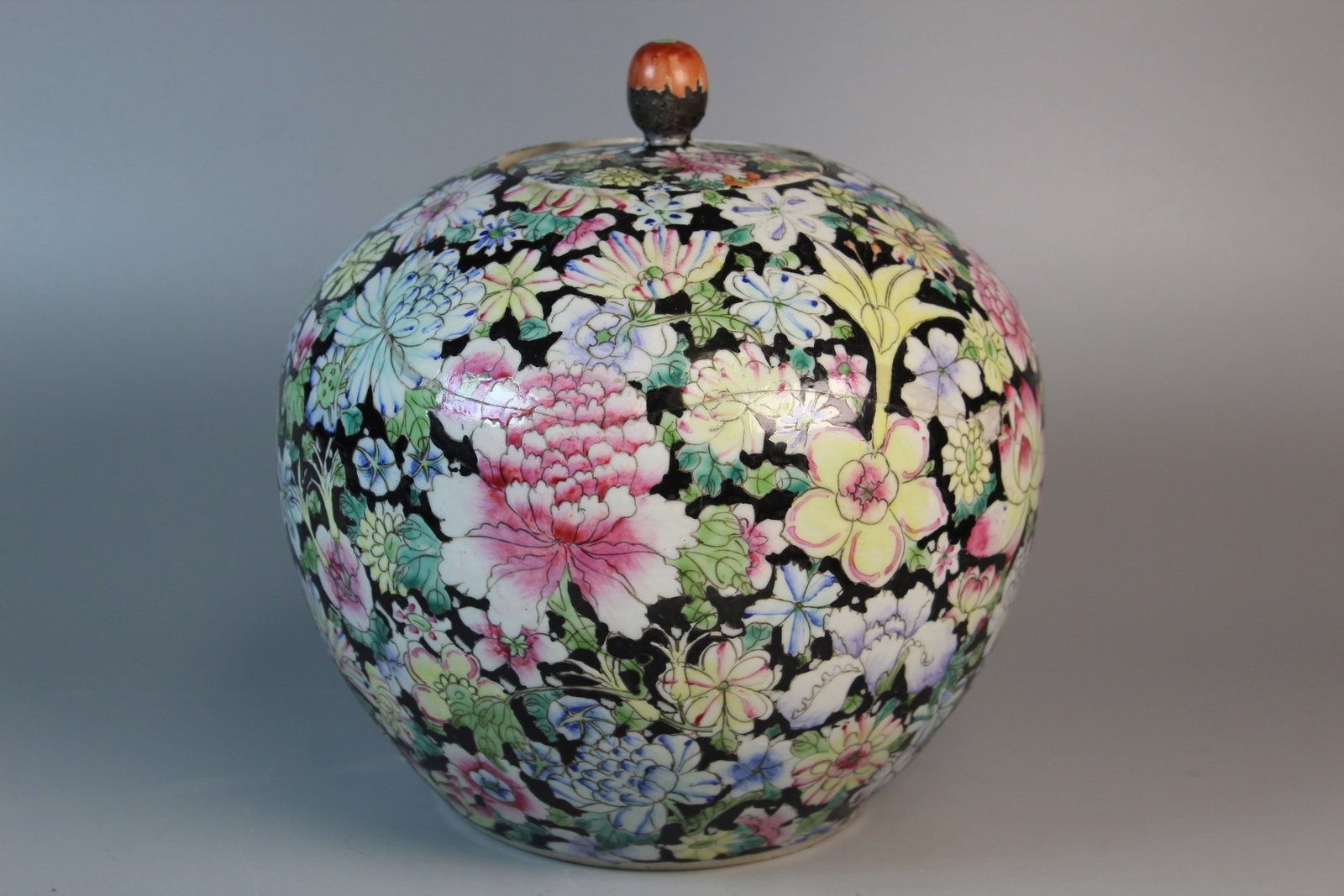 Chinese Famille Rose Hundred-flower Porcelain Jar: Chinese Famille Rose Hundred-flower Porcelain Jar. Diam 8.5". As Is