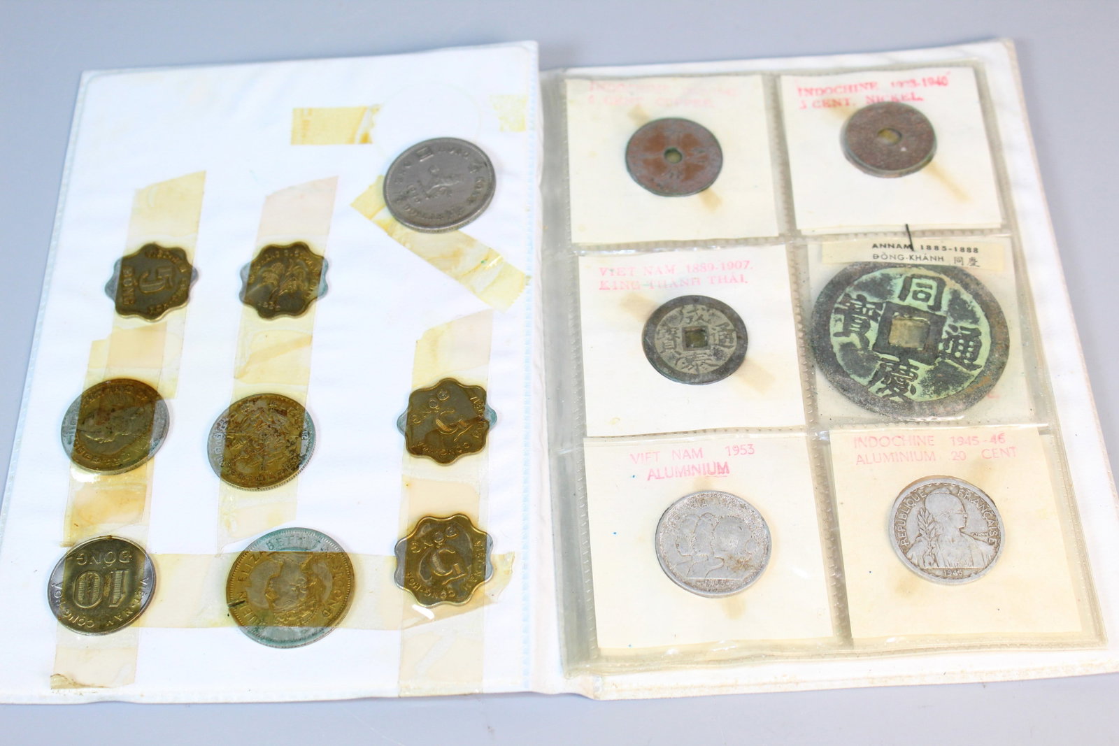 Vietnam Coins Collection: Vietnam Coins Collection. Book 7.5x5.5".