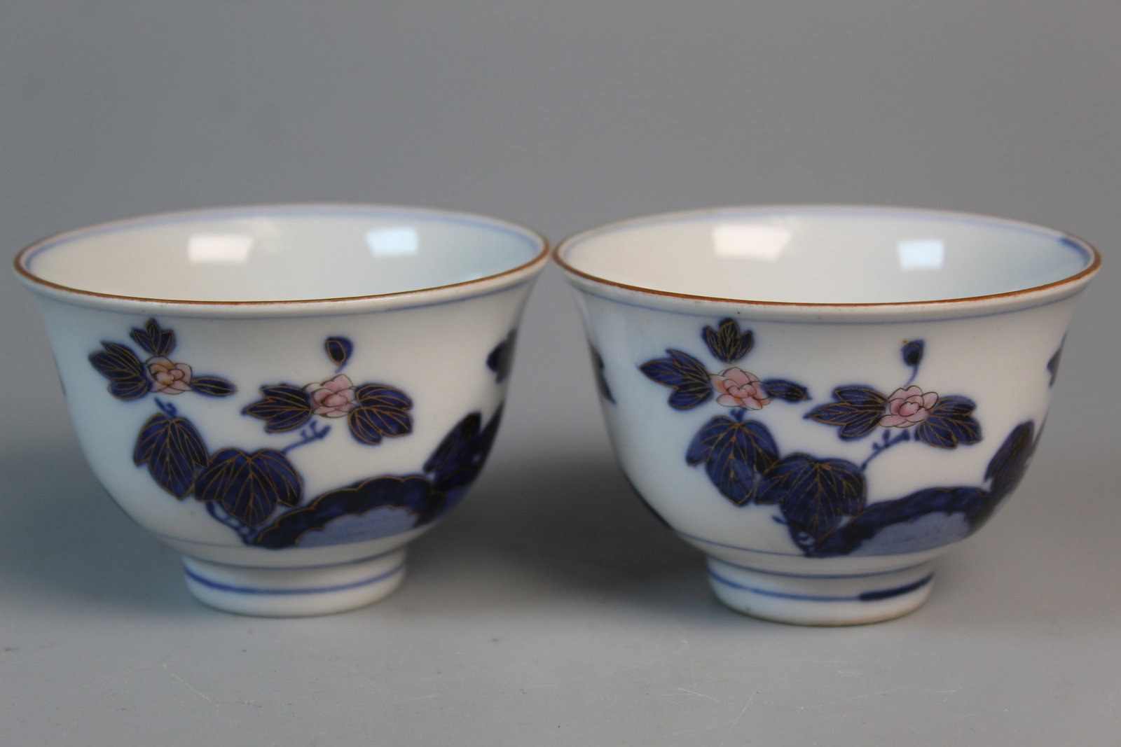 A Pair of Japanese Kutani Porcelain Cups (1 of 9)
